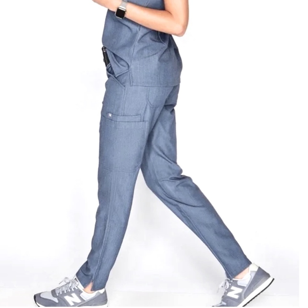 DENIM FIGS SET! XS top & XS pants. sold out on website!